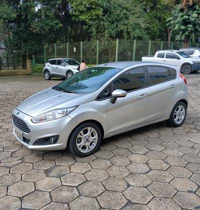 FORD FIESTA 1.6 SE HATCH 16V FLEX 4P POWERSHIFT FORD FIESTA 1.6 SE HATCH 16V FLEX 4P POWERSHIFT